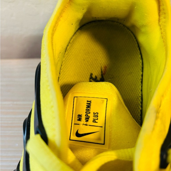 NIKE AIR VAPORMAX PLUS BUMBLEBEE -
BV6079-700 - Picture 7 of 9